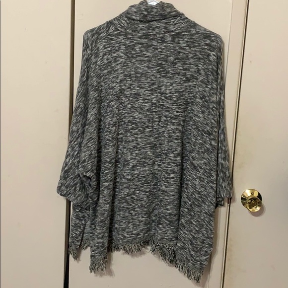 Grey Turtleneck Loose Fitting Sweater size S - Picture 3 of 3
